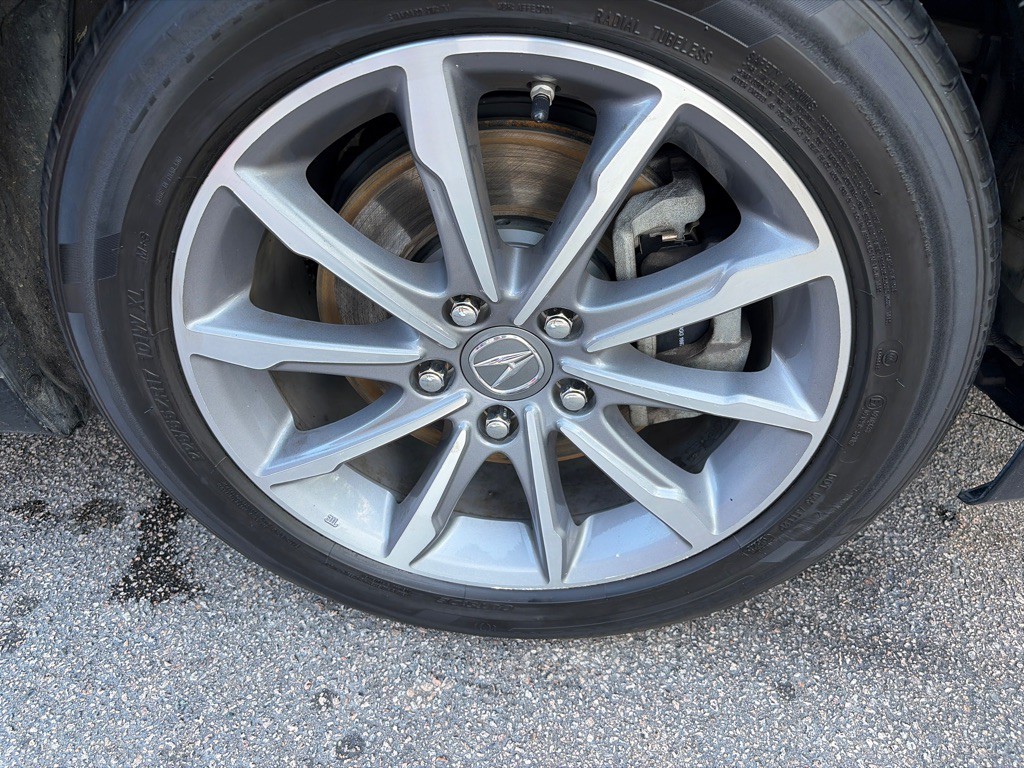 2017 Acura ILX Image 24