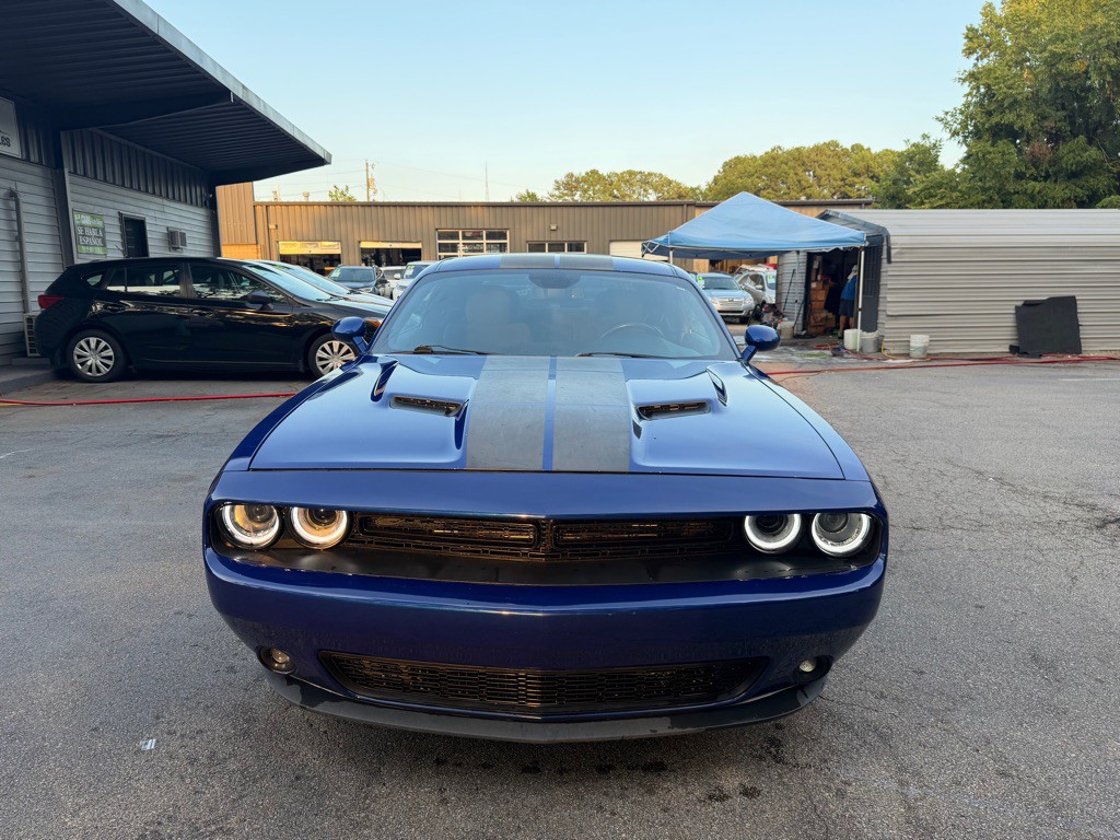 2019 Dodge Challenger Image 2