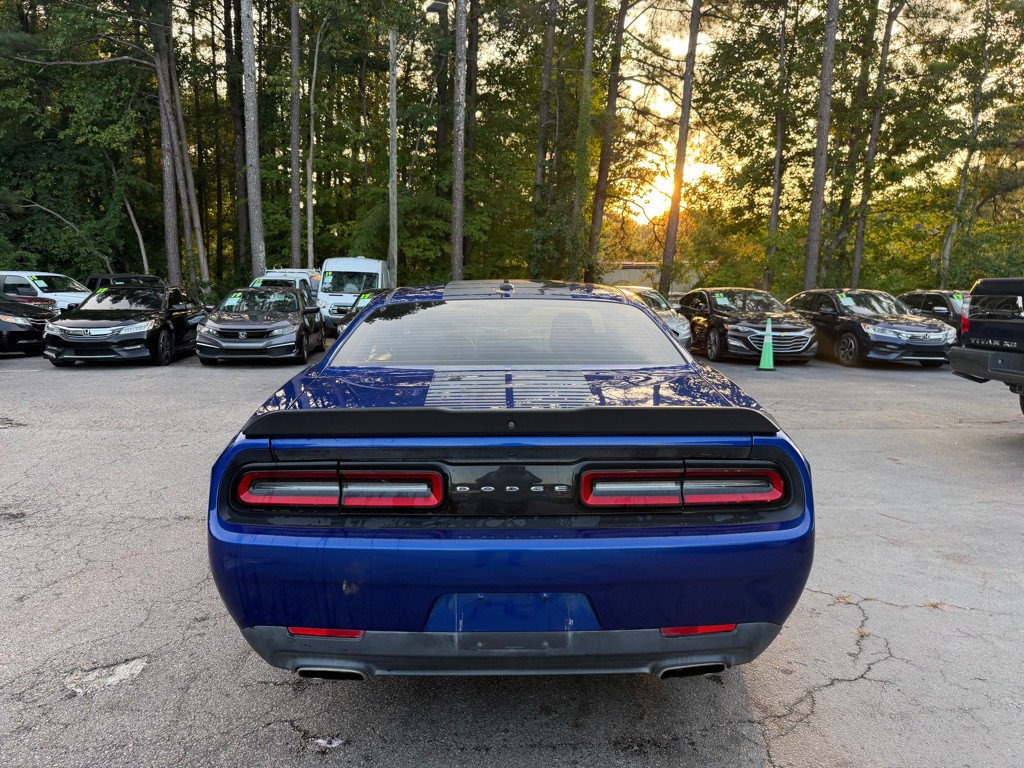 2019 Dodge Challenger Image 5