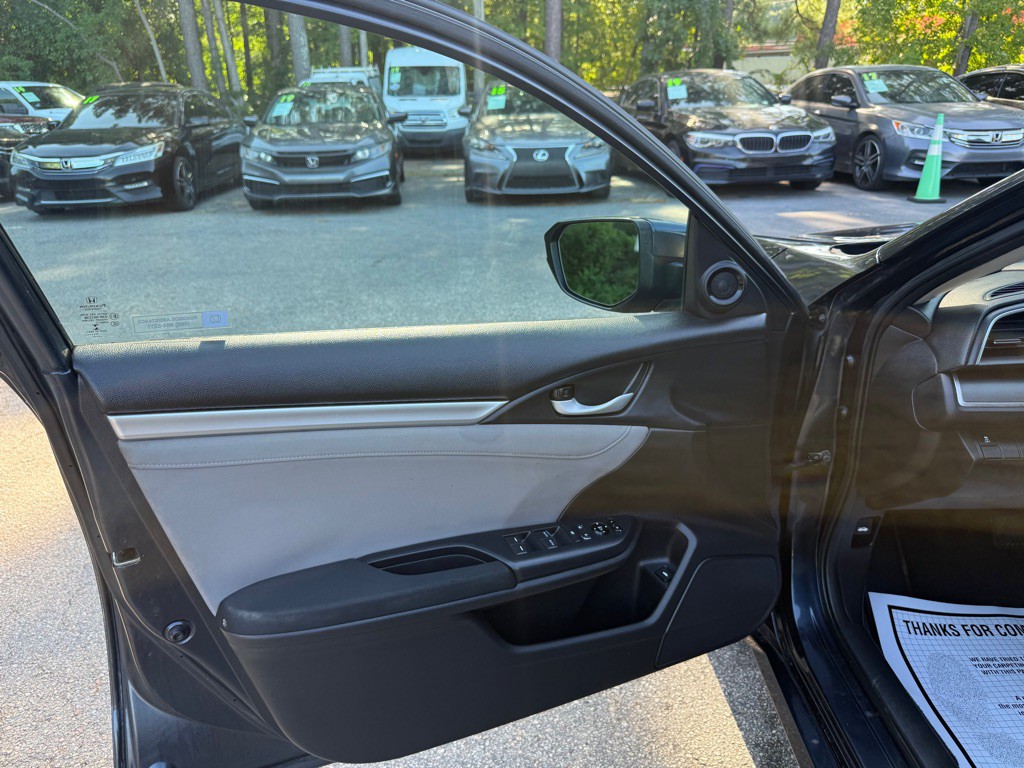 2017 Honda Civic Image 10