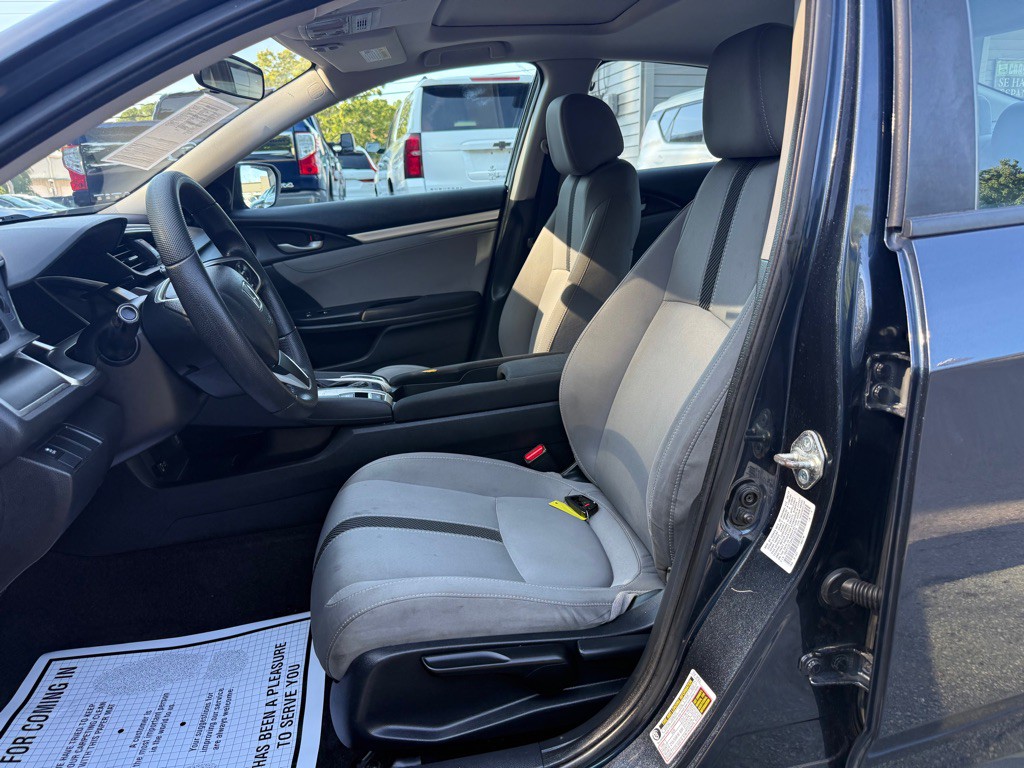 2017 Honda Civic Image 11