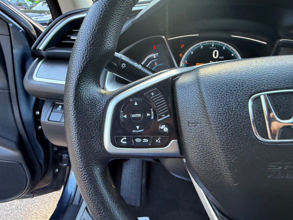 2017 Honda Civic Image 14