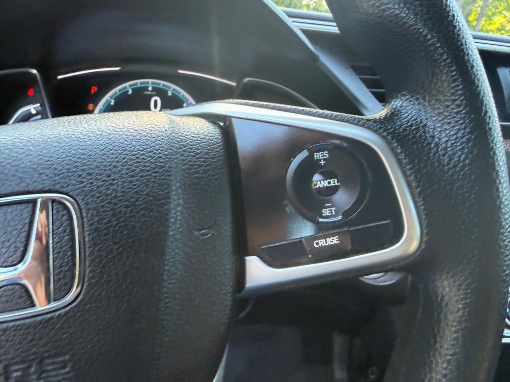 2017 Honda Civic Image 15
