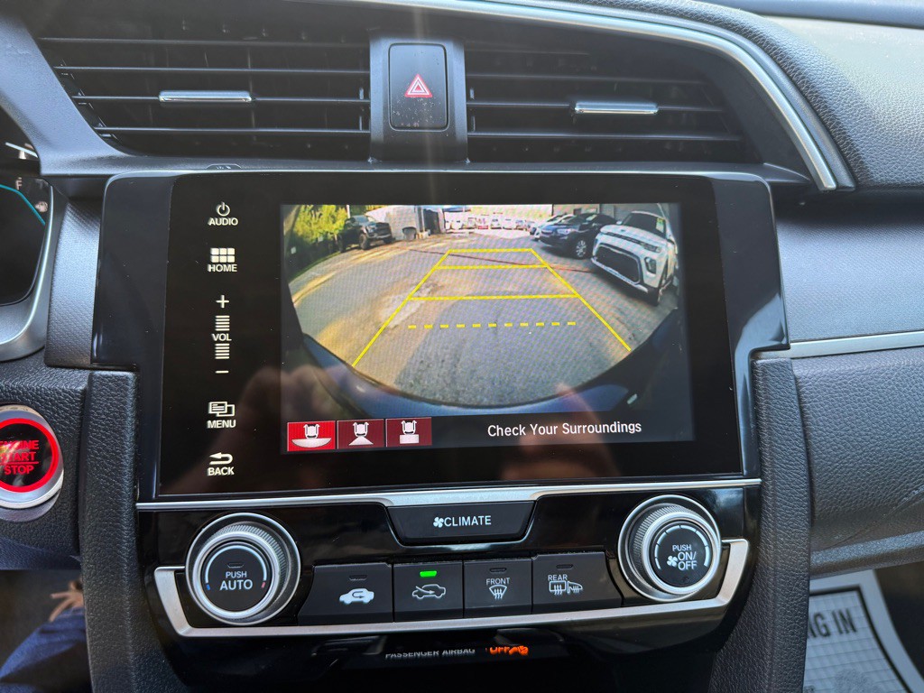 2017 Honda Civic Image 19