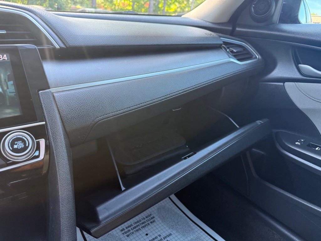 2017 Honda Civic Image 21