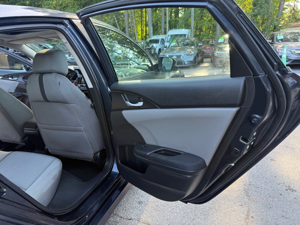 2017 Honda Civic Image 27