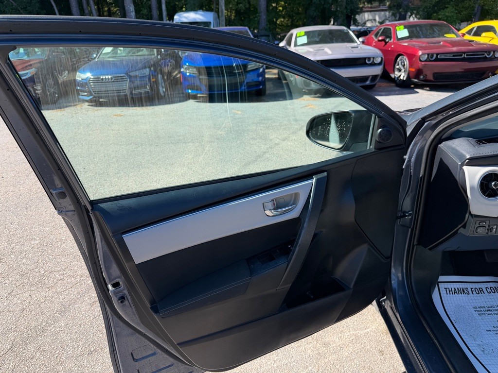 2018 Toyota Corolla Image 12