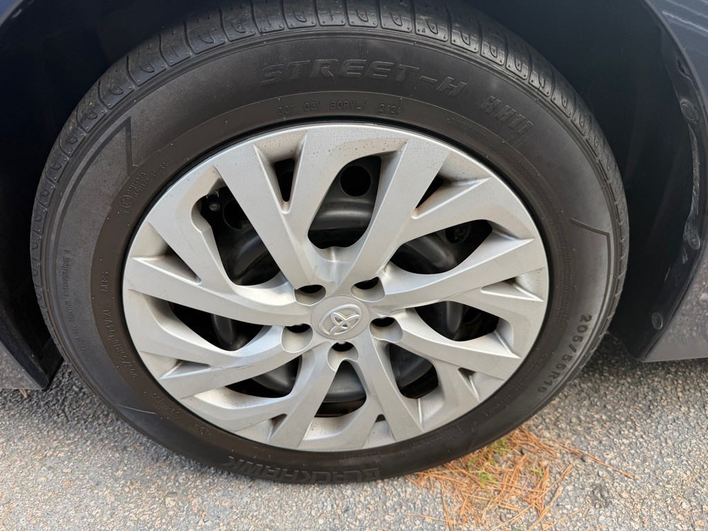 2018 Toyota Corolla Image 30