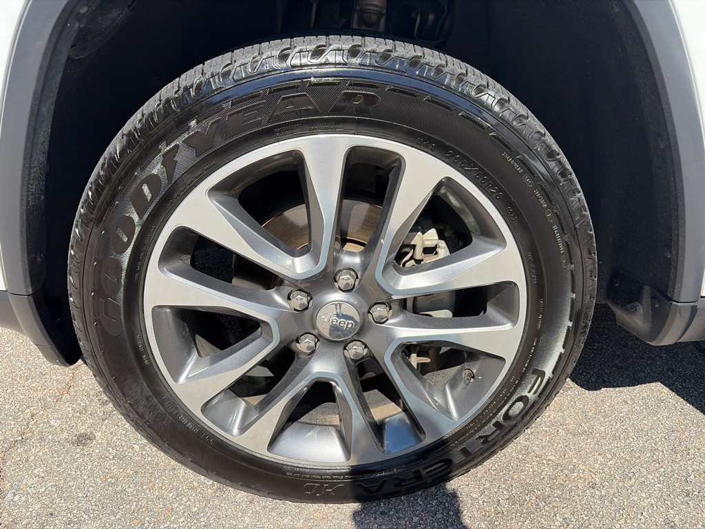 2018 Jeep Grand Cherokee Image 34