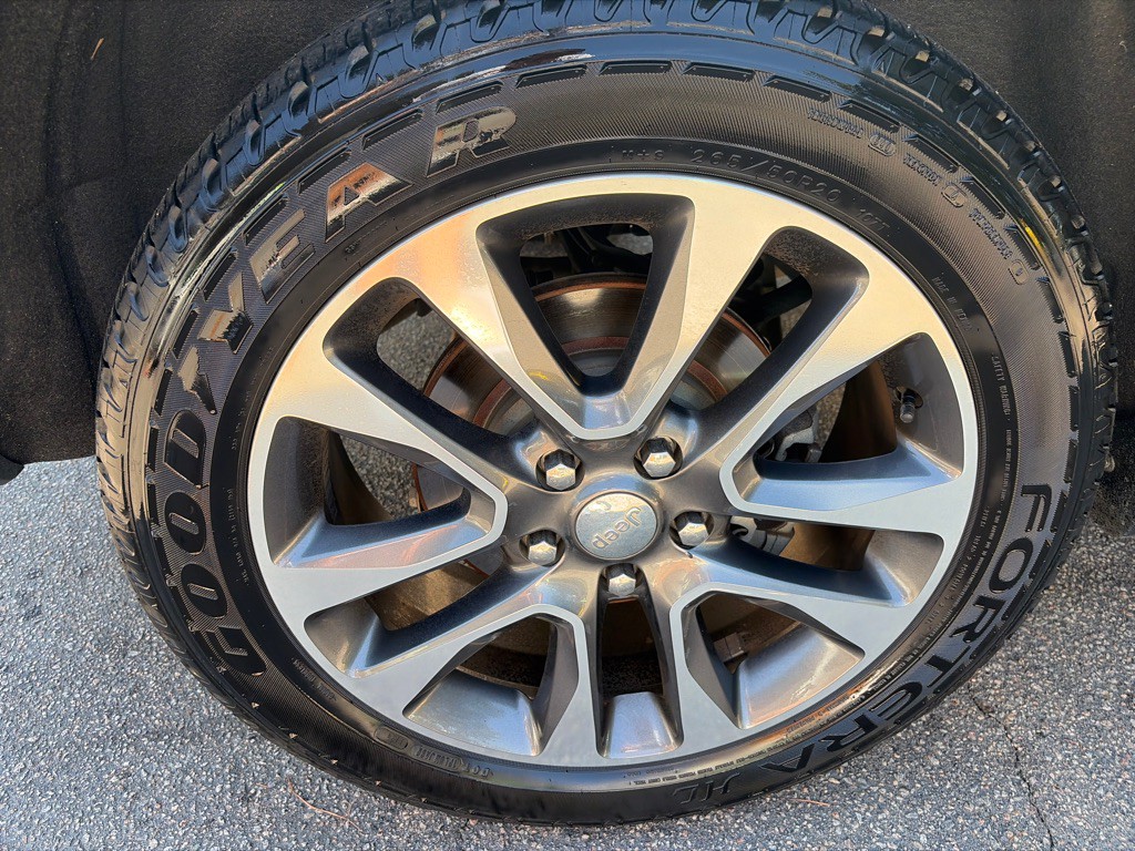 2018 Jeep Grand Cherokee Image 36