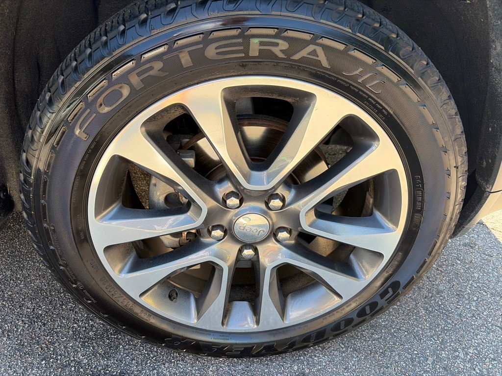 2018 Jeep Grand Cherokee Image 37