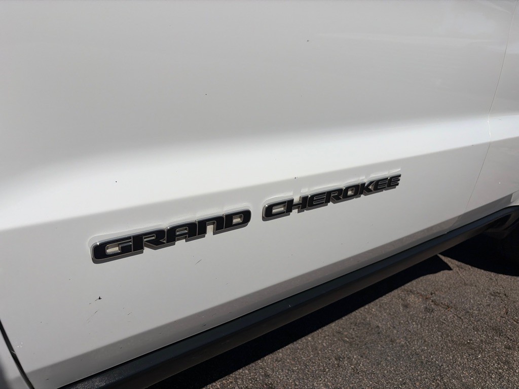 2018 Jeep Grand Cherokee Image 38