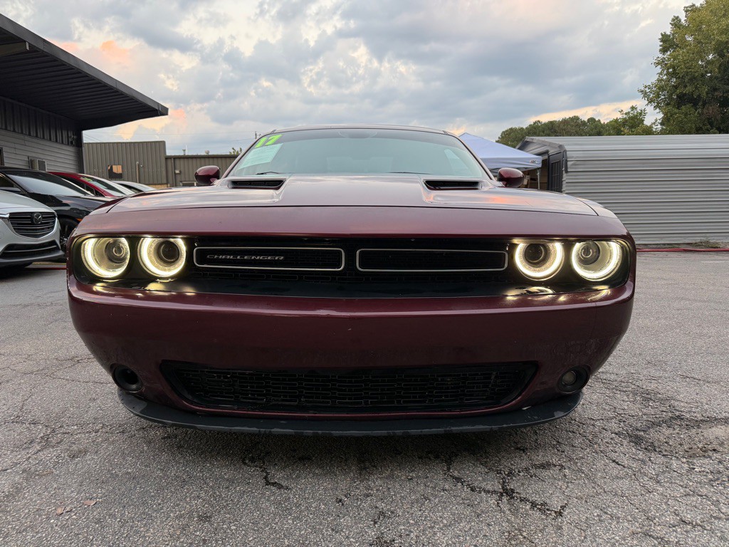 2017 Dodge Challenger Image 2