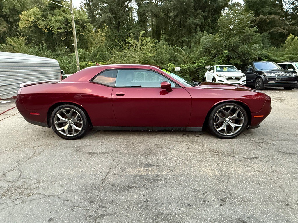 2017 Dodge Challenger Image 6