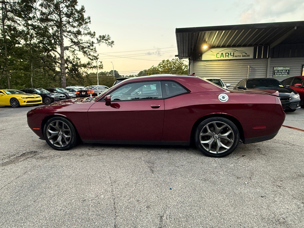 2017 Dodge Challenger Image 11