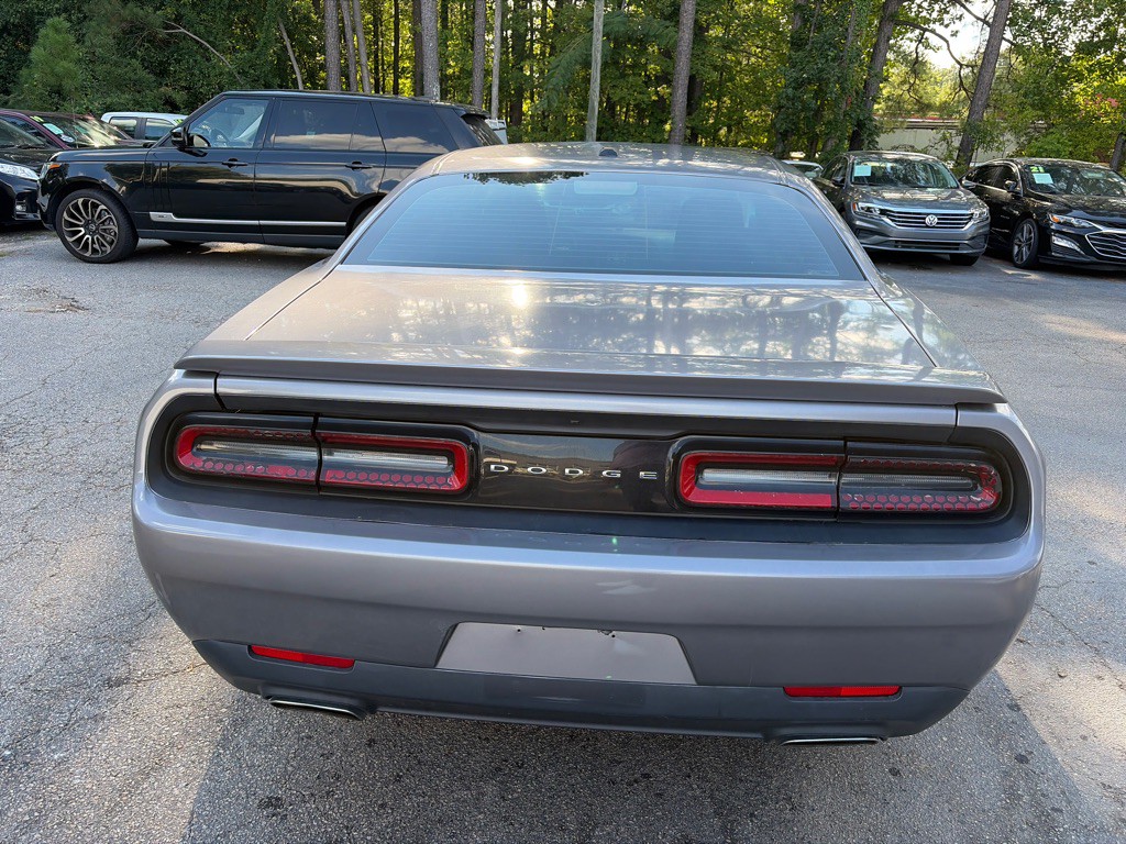2015 Dodge Challenger Image 5