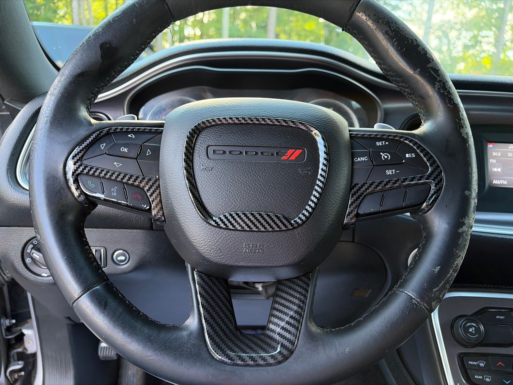 2015 Dodge Challenger Image 11
