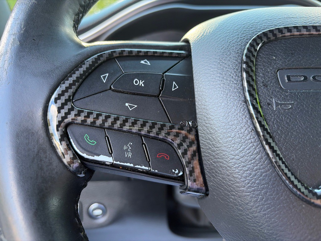 2015 Dodge Challenger Image 12