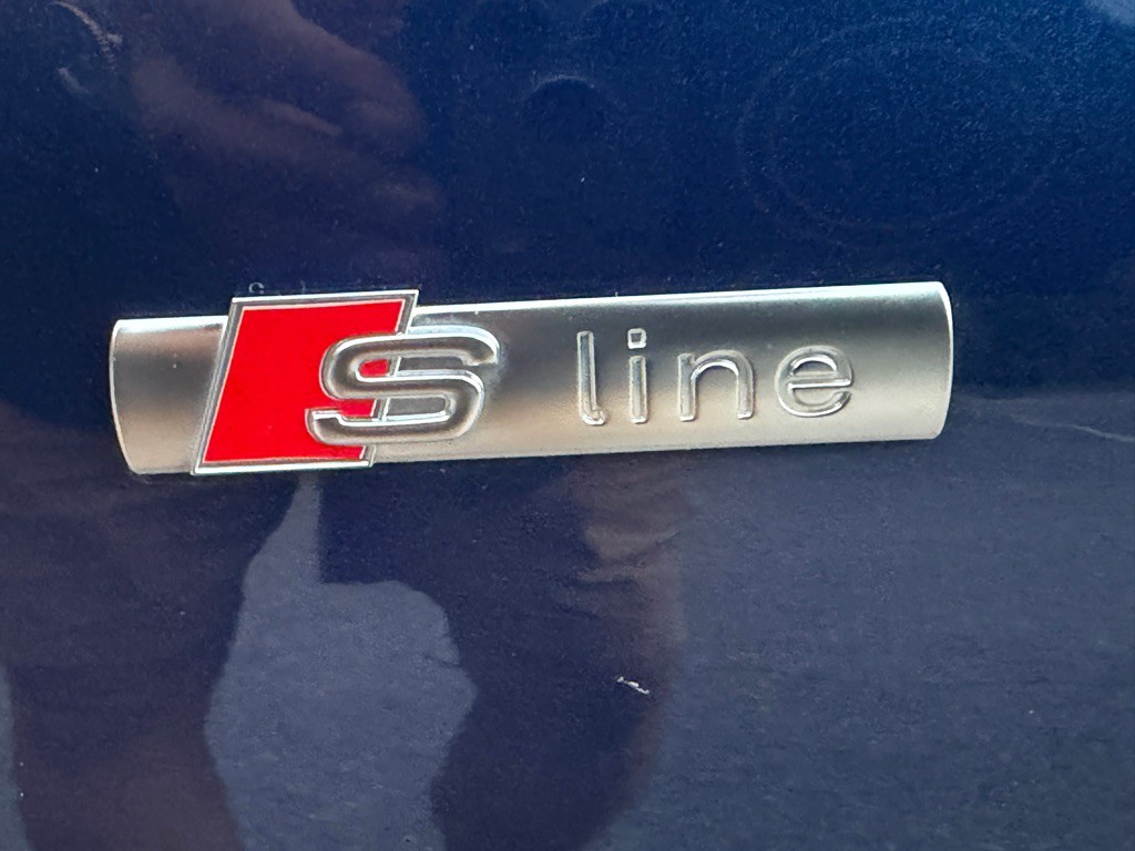 2018 Audi A4 Image 10