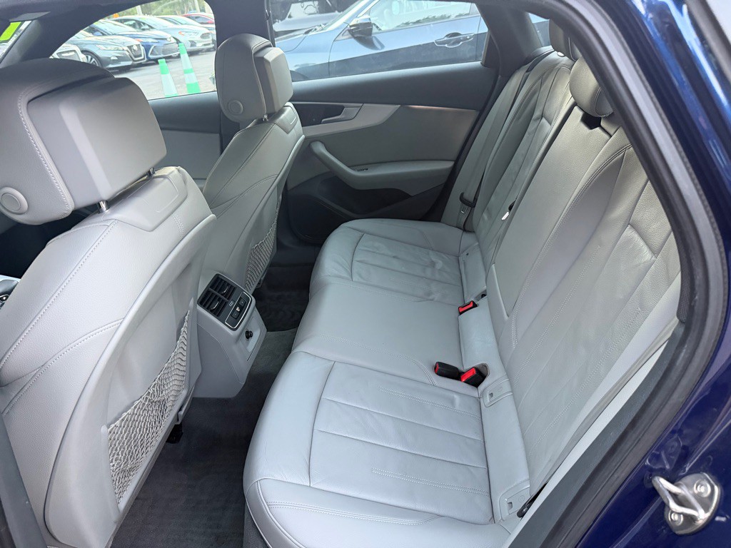 2018 Audi A4 Image 30