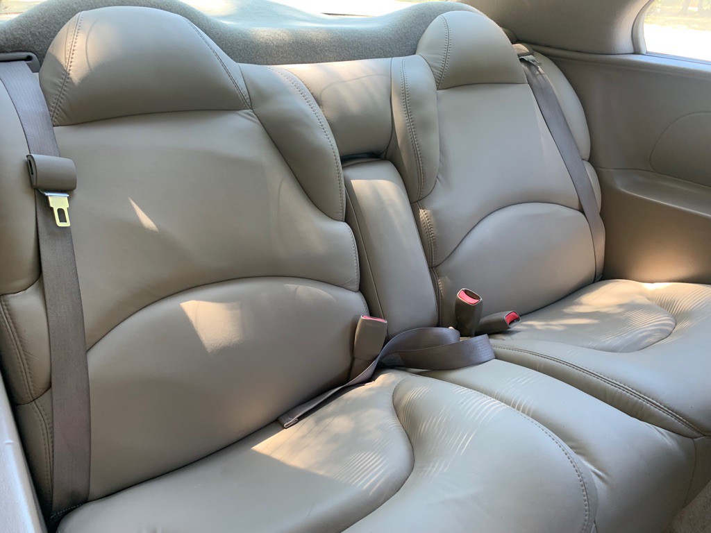 1997 Buick Riviera Image 13