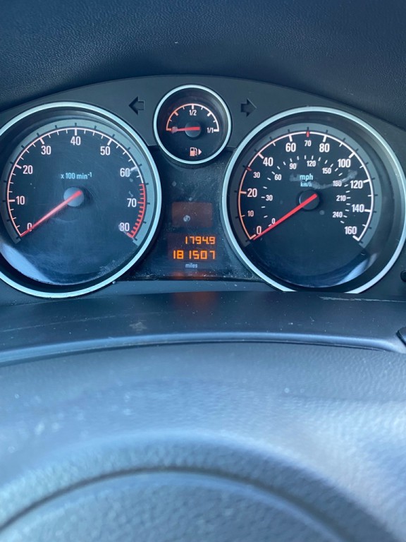 2008 Saturn Astra Image 10