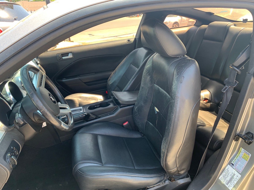 2008 Ford Mustang Image 10