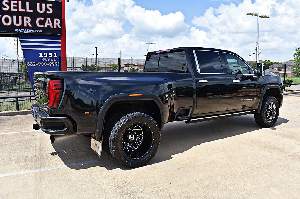 2024 GMC Sierra Image 5