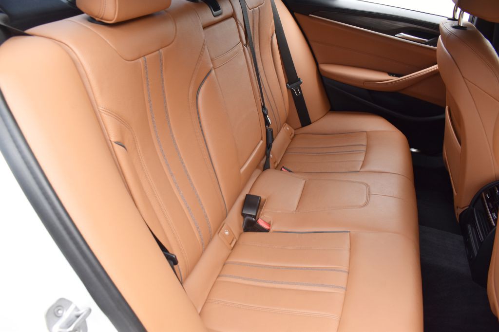 2018 BMW 5 Series Image 21