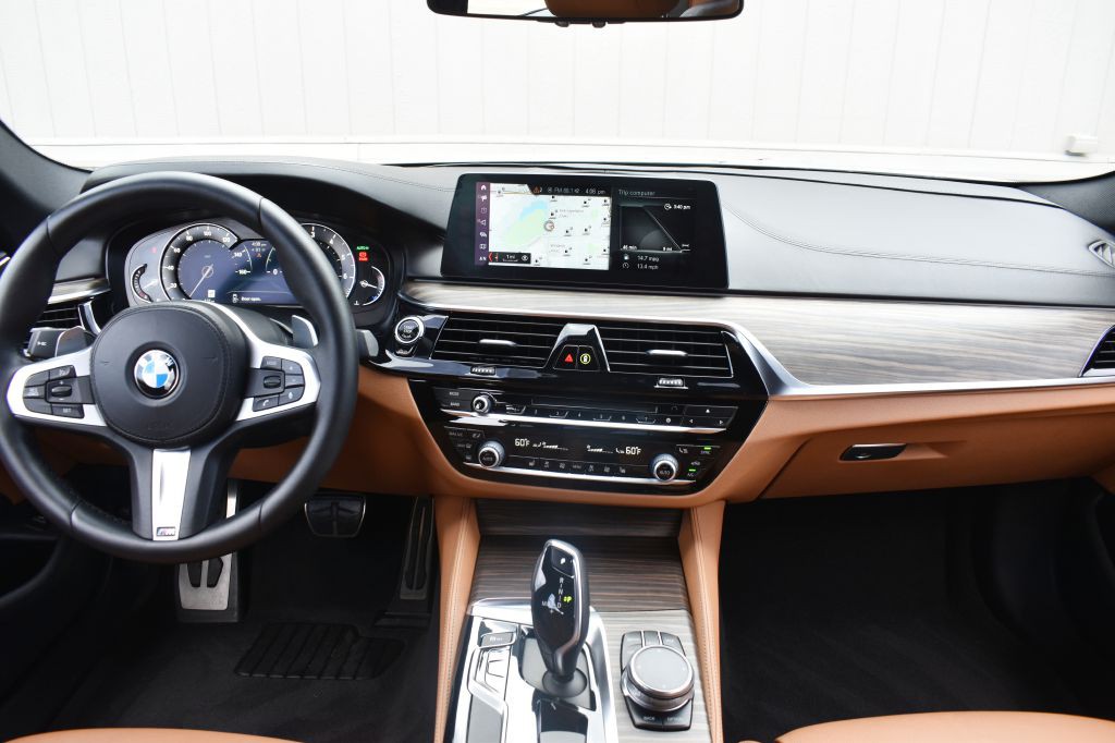 2018 BMW 5 Series Image 22