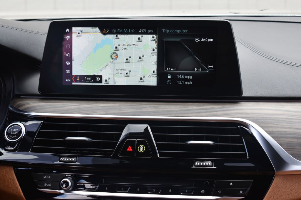 2018 BMW 5 Series Image 27