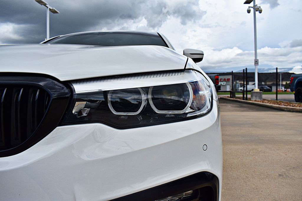 2018 BMW 5 Series Image 45