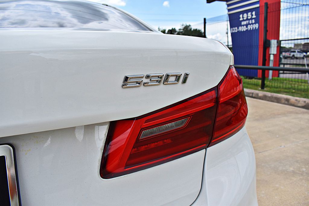 2018 BMW 5 Series Image 49
