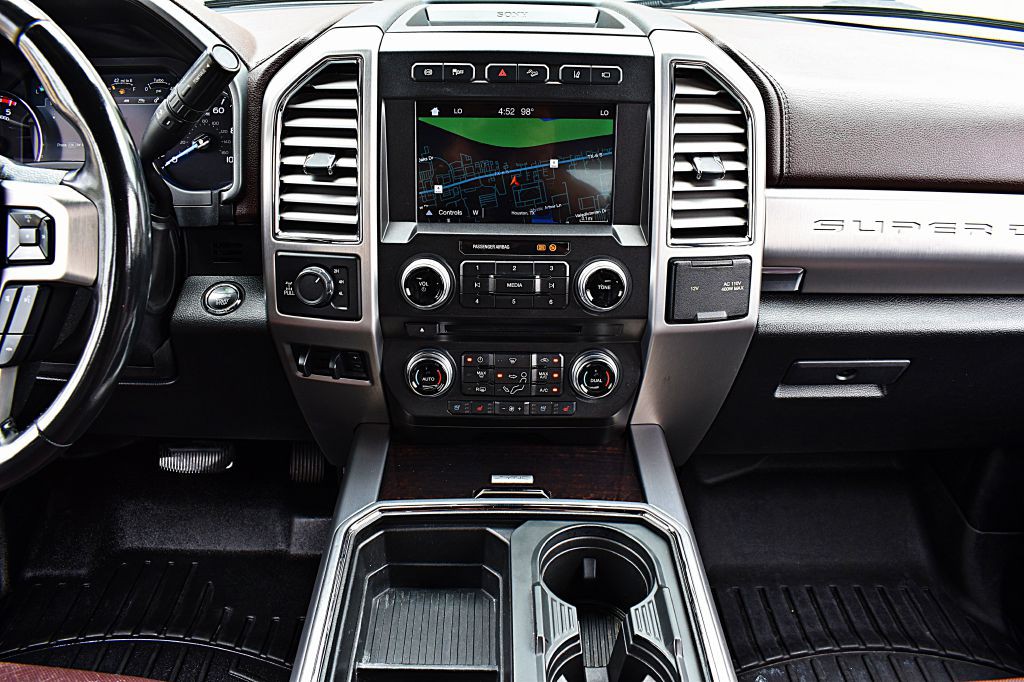 2017 Ford F-250 Image 28
