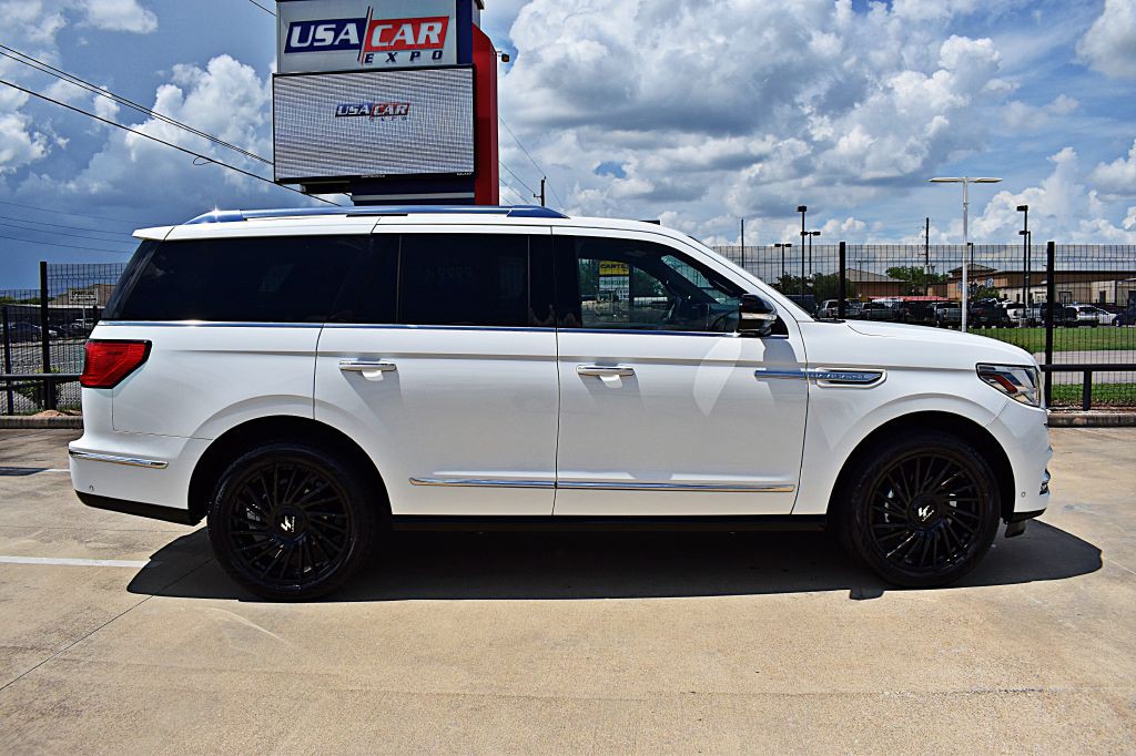 2020 Lincoln Navigator Image 4