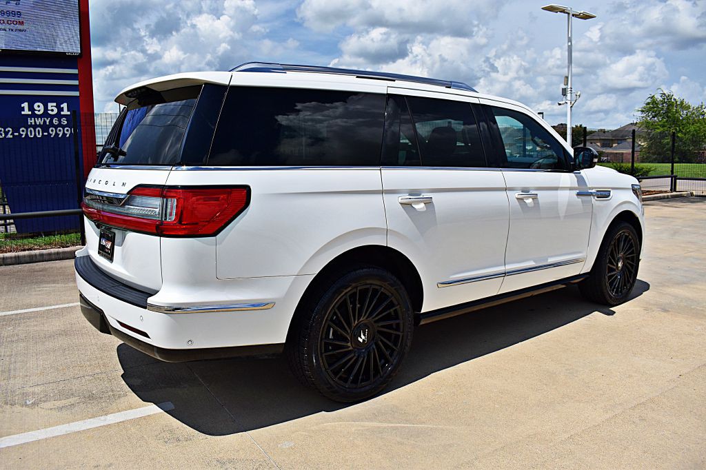 2020 Lincoln Navigator Image 5