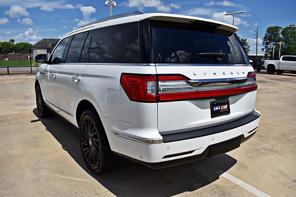 2020 Lincoln Navigator Image 8