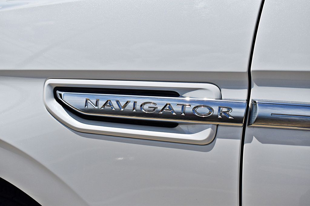 2020 Lincoln Navigator Image 45