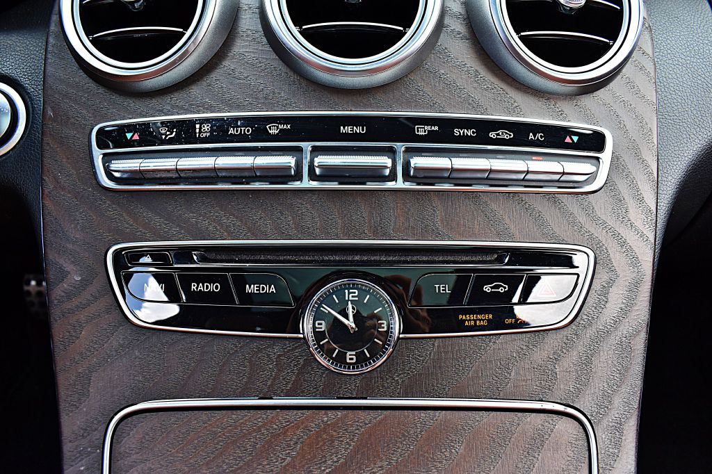 2017 Mercedes-Benz C-Class Image 29