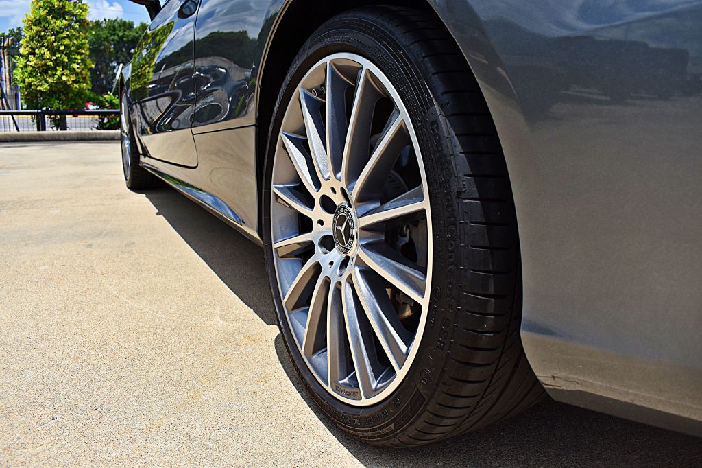 2017 Mercedes-Benz C-Class Image 51