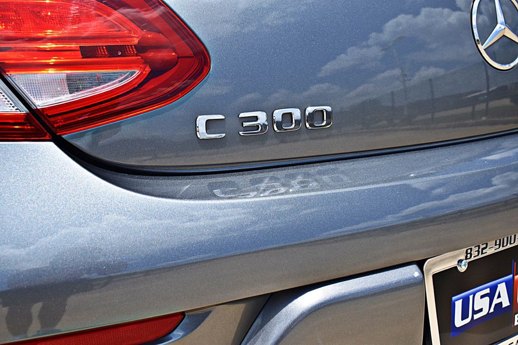 2017 Mercedes-Benz C-Class Image 52