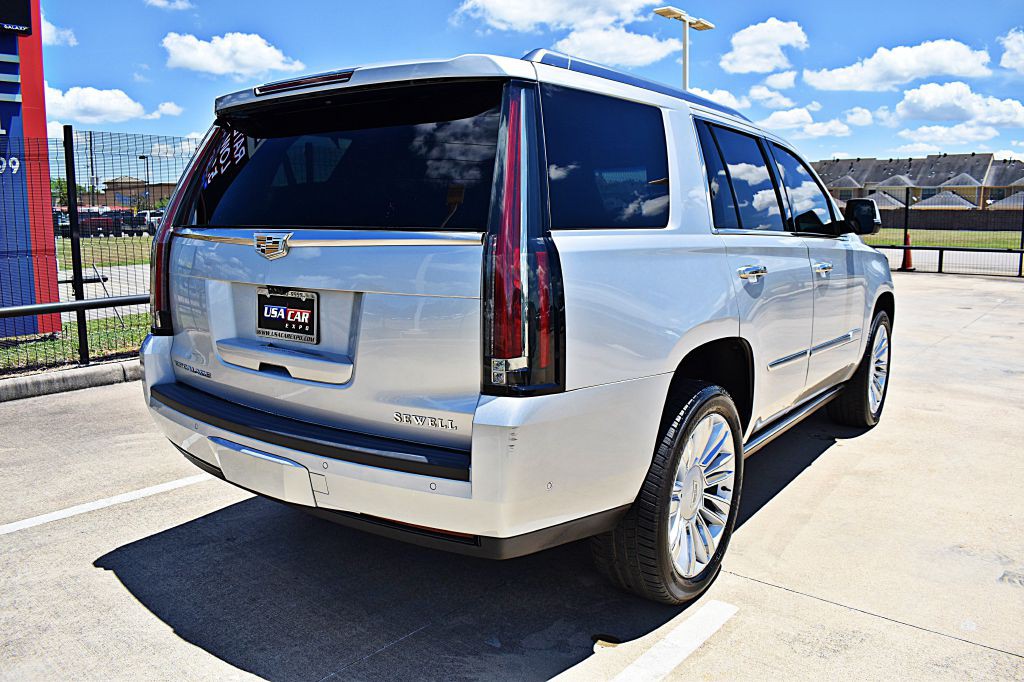 2017 Cadillac Escalade Image 7