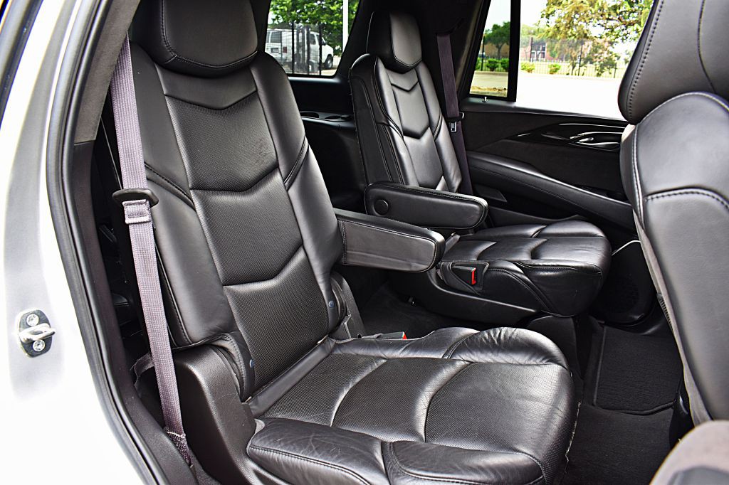 2017 Cadillac Escalade Image 23