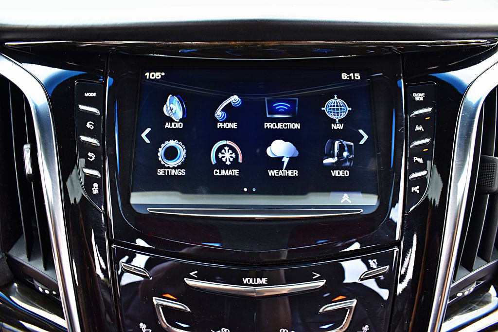 2017 Cadillac Escalade Image 31
