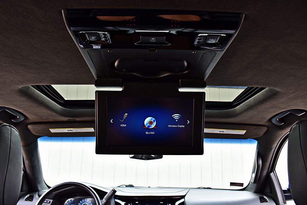 2017 Cadillac Escalade Image 48