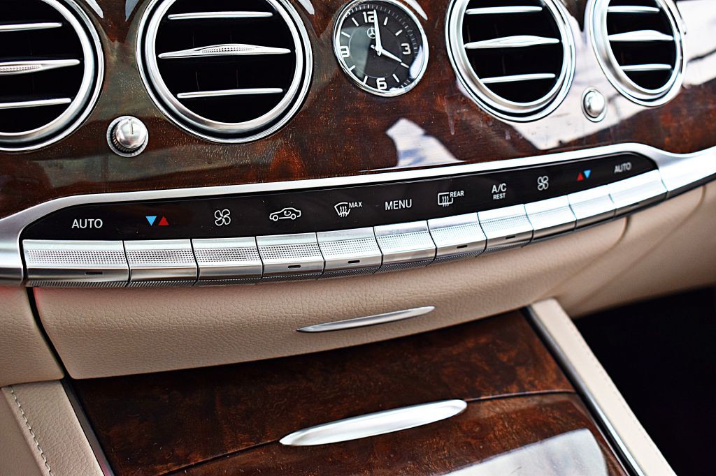 2018 Mercedes-Benz S-Class Image 35