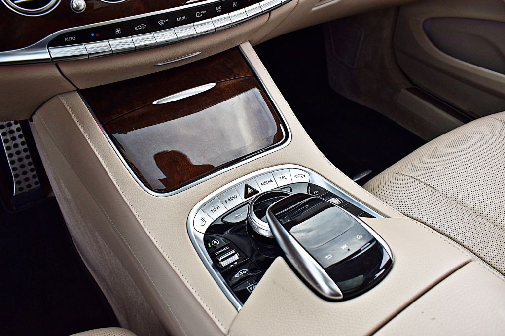 2018 Mercedes-Benz S-Class Image 36