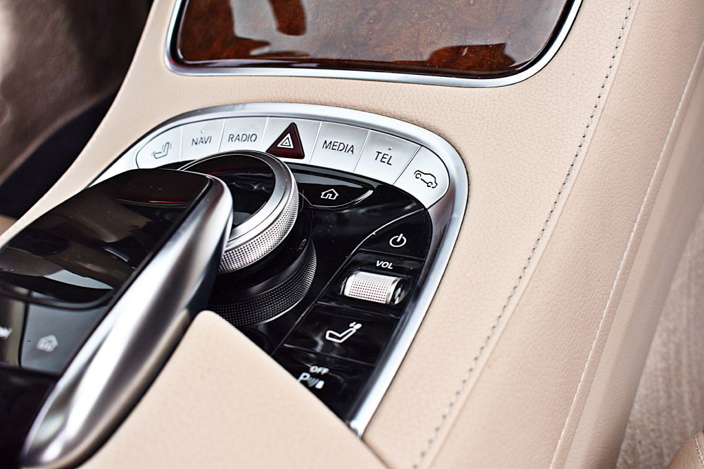 2018 Mercedes-Benz S-Class Image 38