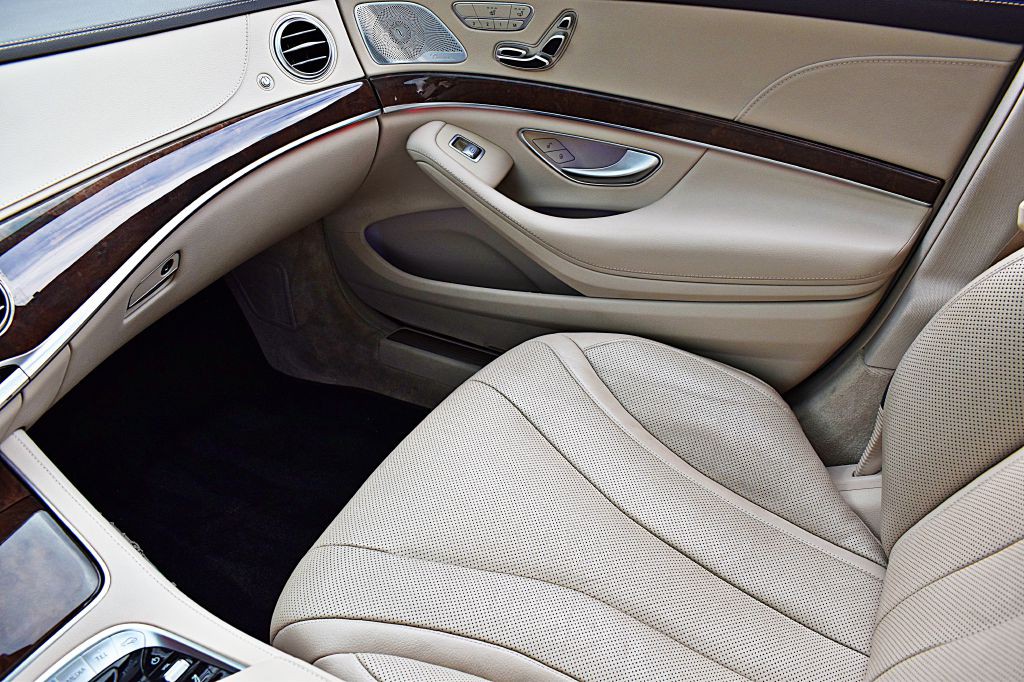 2018 Mercedes-Benz S-Class Image 40