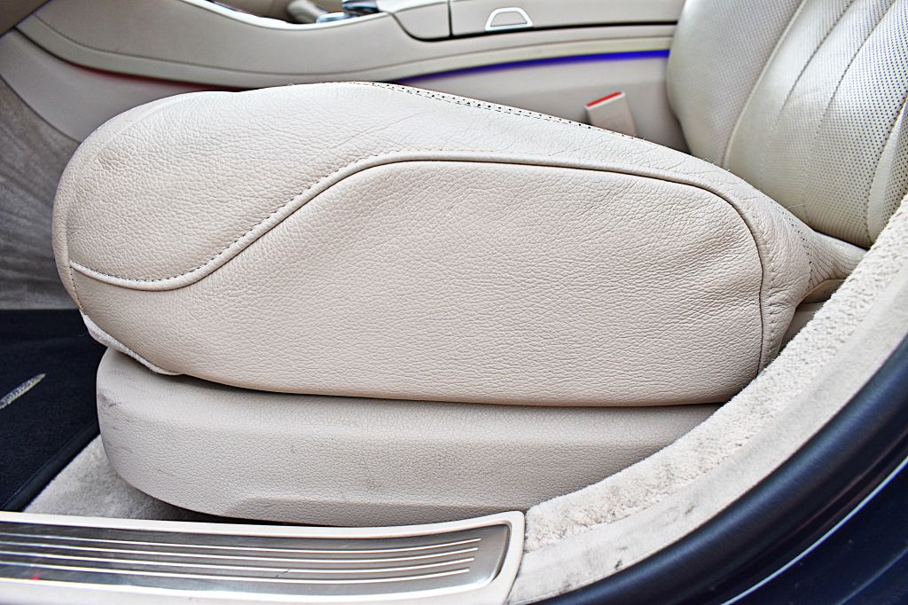 2018 Mercedes-Benz S-Class Image 50